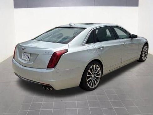 Used 2017 Cadillac CT6 Luxury image 4