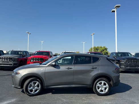 Used 2024 Dodge Hornet GT image 6