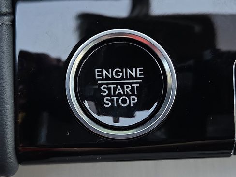 New 2025 Lincoln Navigator Reserve w/ Jet Appearance Package image 19