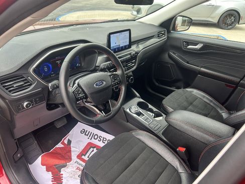 Used 2022 Ford Escape SEL w/ SEL Stealth AWD Package image 11