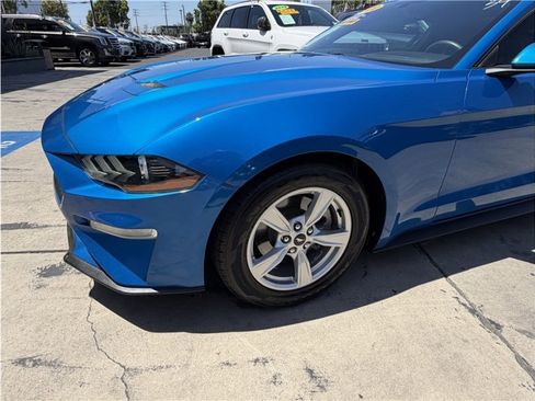 Used 2020 Ford Mustang Coupe RWD image 10