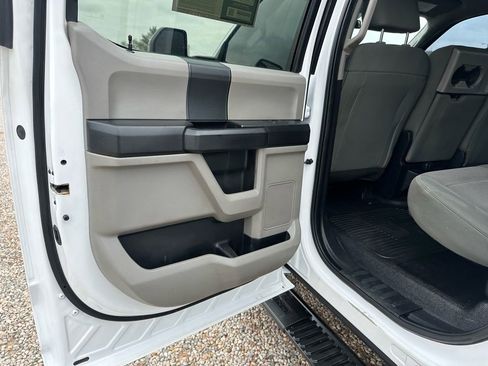 Used 2017 Ford F250 XL w/ Power Equipment Group image 25
