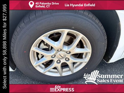 Used 2025 Chrysler Pacifica Select FWD image 9
