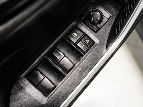 Used 2020 Toyota RAV4 LE image 17