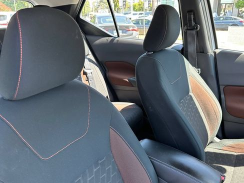 Used 2024 Nissan Kicks SR FWD image 15
