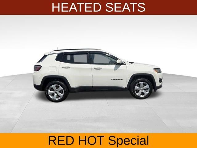 Used 2020 Jeep Compass Latitude w/ Cold Weather Group AWD/4WD image 8