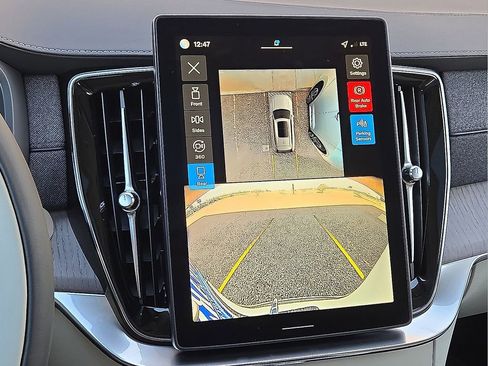 New 2026 Volvo XC90 B6 Ultra image 28