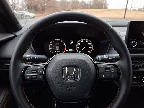 Certified 2025 Honda HR-V Sport image 18