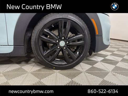 Used 2019 MINI Cooper S w/ Signature Upholstery Package image 9