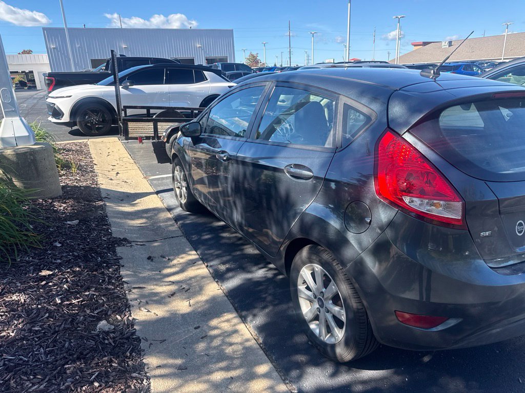 Used 2011 Ford Fiesta SE w/ 203A Rapid Spec Order Code FWD image 7