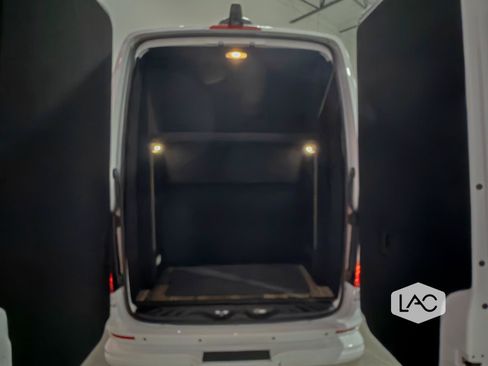 Used 2025 Mercedes-Benz Sprinter 3500 image 19