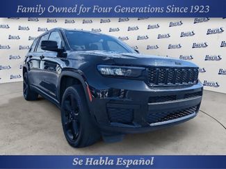 Used 2023 Jeep Grand Cherokee L Laredo AWD/4WD video 1