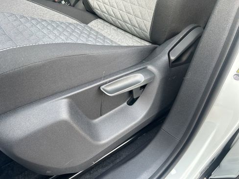 New 2026 Volkswagen Tiguan S image 11