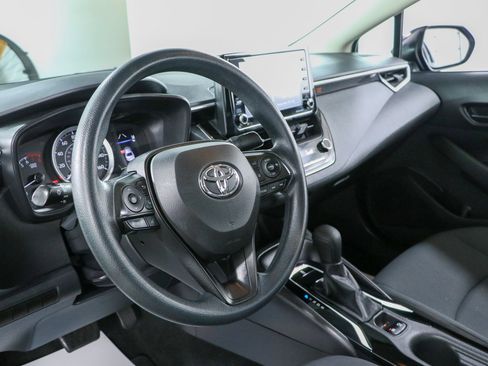 Used 2022 Toyota Corolla LE w/ Carpet Mat Package (TMS) FWD image 22