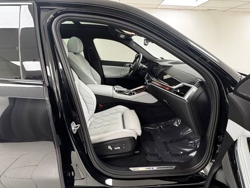 Used 2024 BMW X6 xDrive40i w/ Premium Package image 14