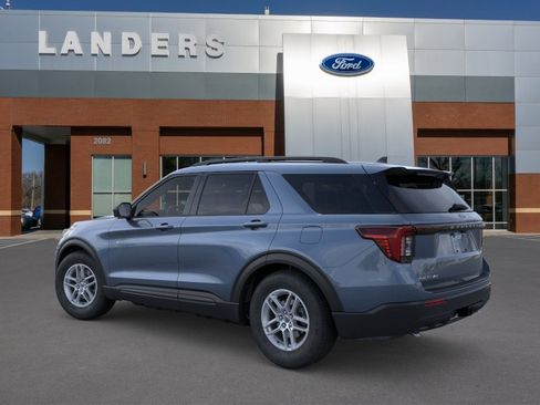 New 2026 Ford Explorer Active RWD image 4