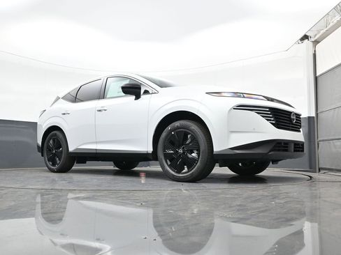 New 2025 Nissan Murano SV image 17