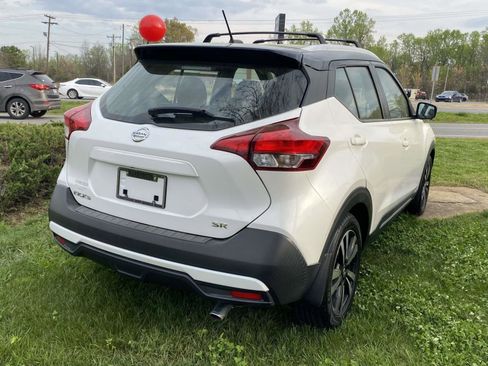 Used 2019 Nissan Kicks SR w/ SR Premium Package image 7