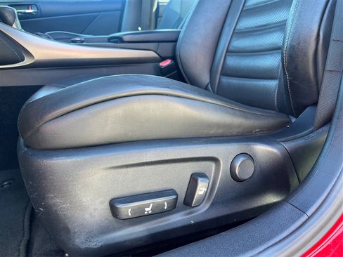 Used 2016 Lexus IS 350 image 19