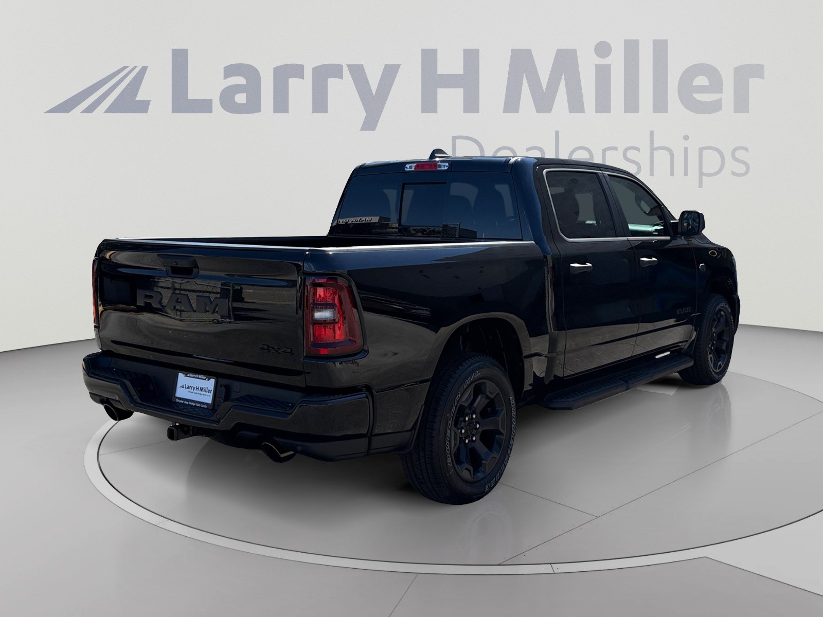 New 2027 RAM 1500 Express AWD/4WD image 5