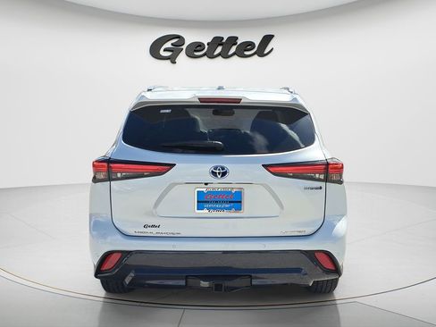 Used 2023 Toyota Highlander Limited image 5