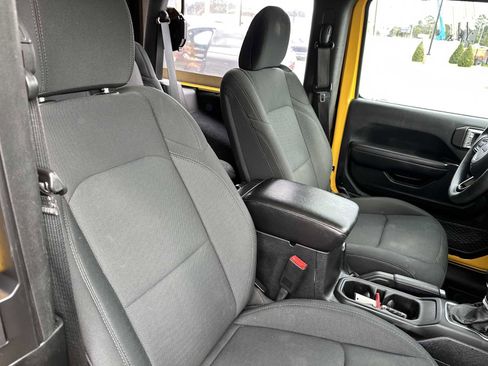 Used 2019 Jeep Wrangler Sport image 21