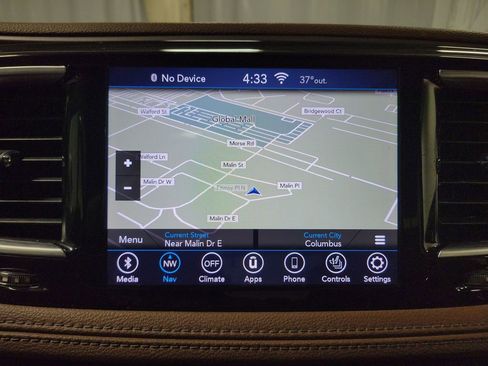 Used 2020 Chrysler Pacifica Limited image 19