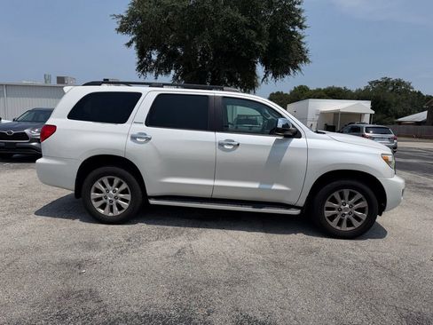 Used 2015 Toyota Sequoia Platinum RWD image 8