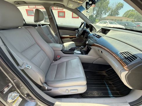 Used 2011 Honda Accord EX-L image 14