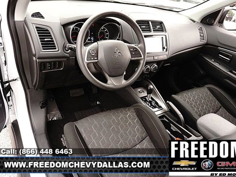 Used 2025 Mitsubishi Outlander Sport AWD image 6
