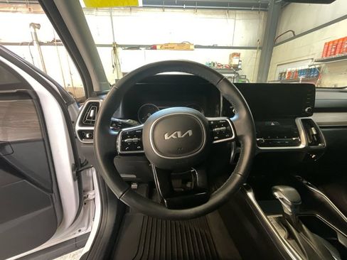 Certified 2022 Kia Sorento S AWD/4WD image 15