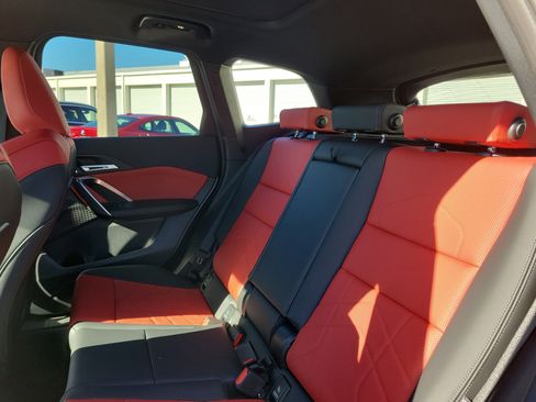 Used 2025 BMW X1 M35i image 11