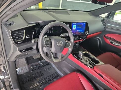 Used 2024 Lexus NX 250 FWD image 11