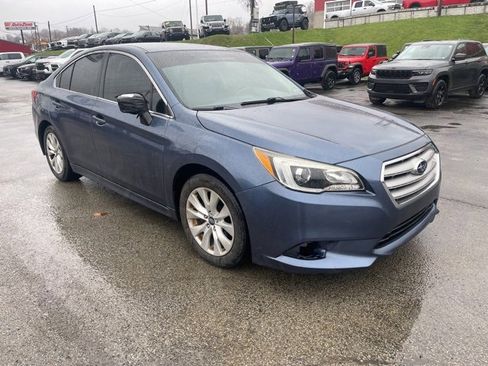 Used 2017 Subaru Legacy 2.5i Premium image 4