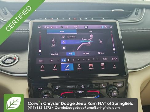 Used 2025 Jeep Grand Cherokee L Limited w/ Trailer Tow Package AWD/4WD image 26