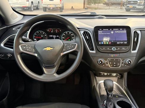 Used 2024 Chevrolet Malibu LT image 23