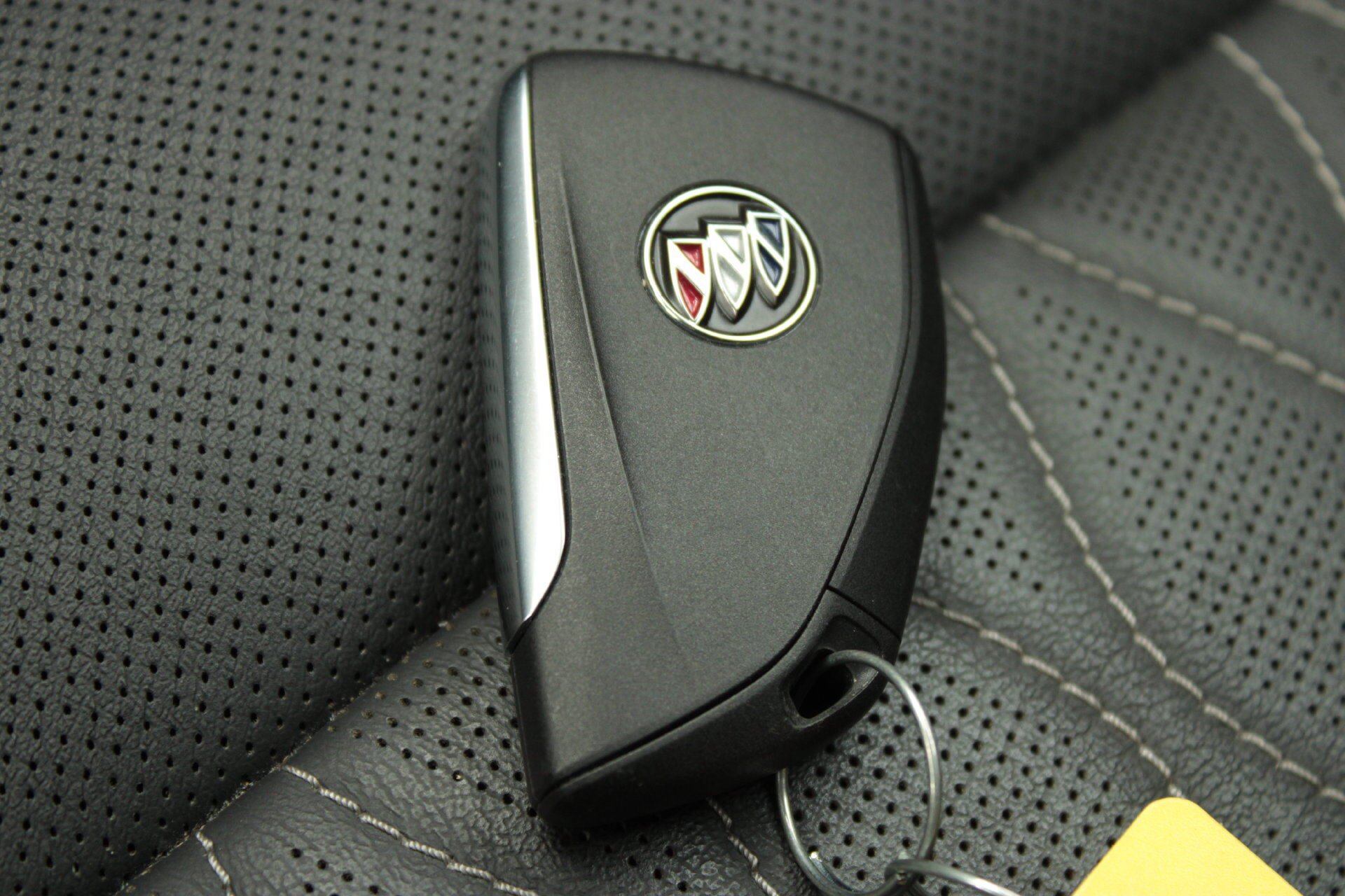 Used 2022 Buick Envision Avenir w/ Technology Package II FWD image 58