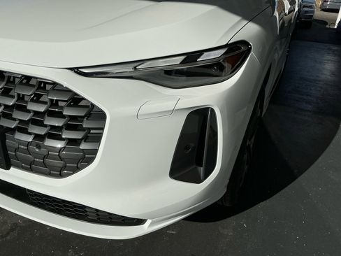 New 2025 Audi Q5 Premium image 24