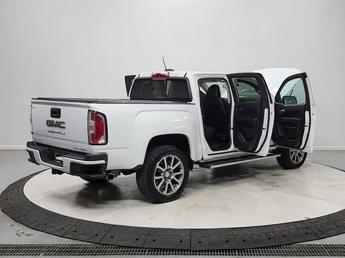 Used 2022 GMC Canyon Denali AWD/4WD image 15