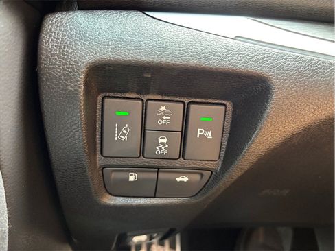 Used 2018 Acura TLX V6 w/ Technology Package FWD image 32