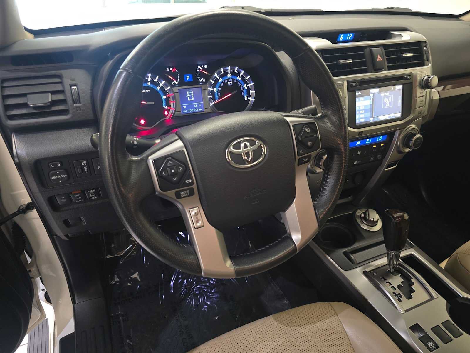 Used 2015 Toyota 4Runner Limited AWD/4WD image 2