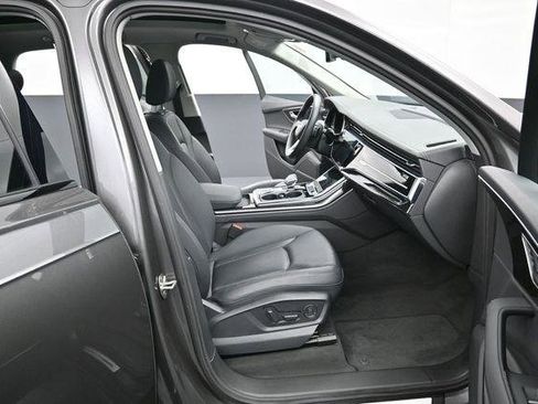Used 2023 Audi Q7 2.0T Premium Plus w/ Premium Plus Package AWD/4WD image 36