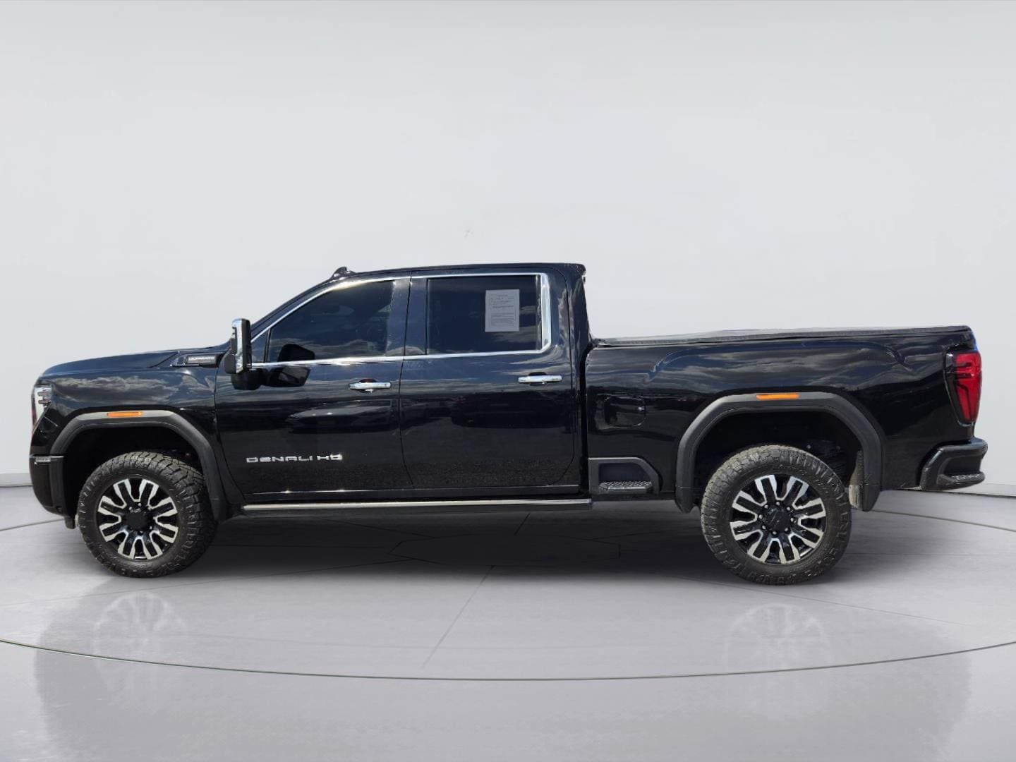 Used 2024 GMC Sierra 2500 Denali Ultimate w/ Max Trailering Package AWD/4WD image 5