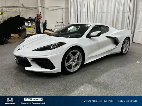 Used 2021 Chevrolet Corvette Stingray Coupe w/ 1LT RWD image 4