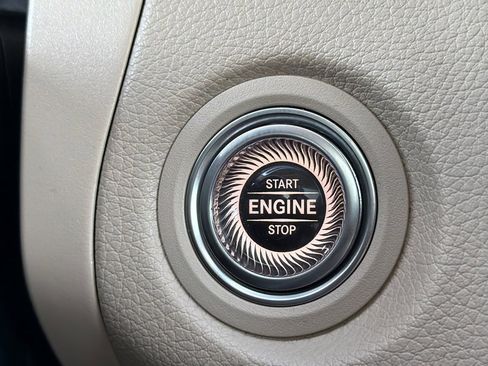 Certified 2022 Mercedes-Benz GLC 300 4MATIC image 25