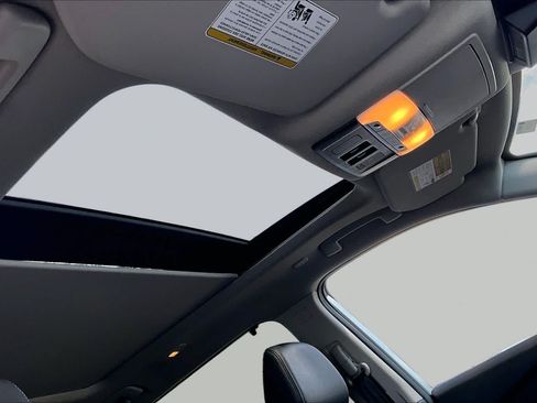 Used 2024 Nissan Rogue Platinum w/ Platinum Premium Package FWD image 14