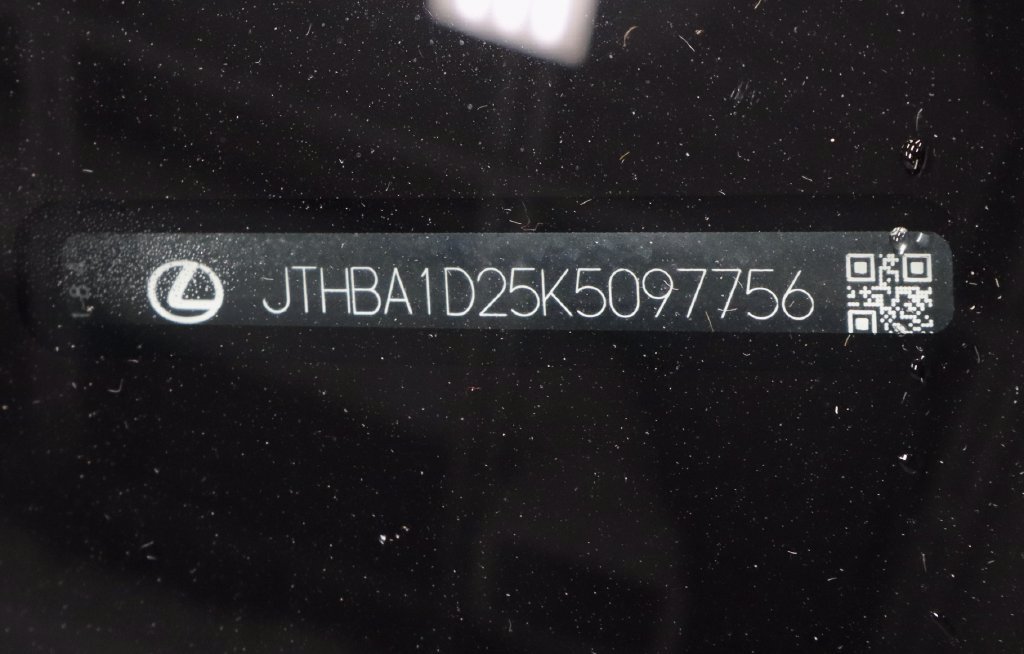 Used 2019 Lexus IS 300 w/ Premium Package RWD image 33