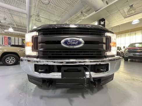 Used 2019 Ford F250 XL w/ XL Value Package image 21