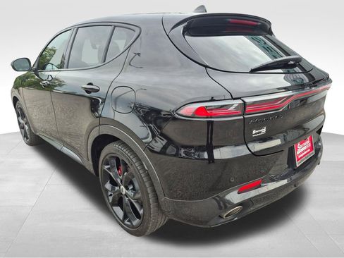 Used 2024 Dodge Hornet R/T Plus AWD/4WD image 4
