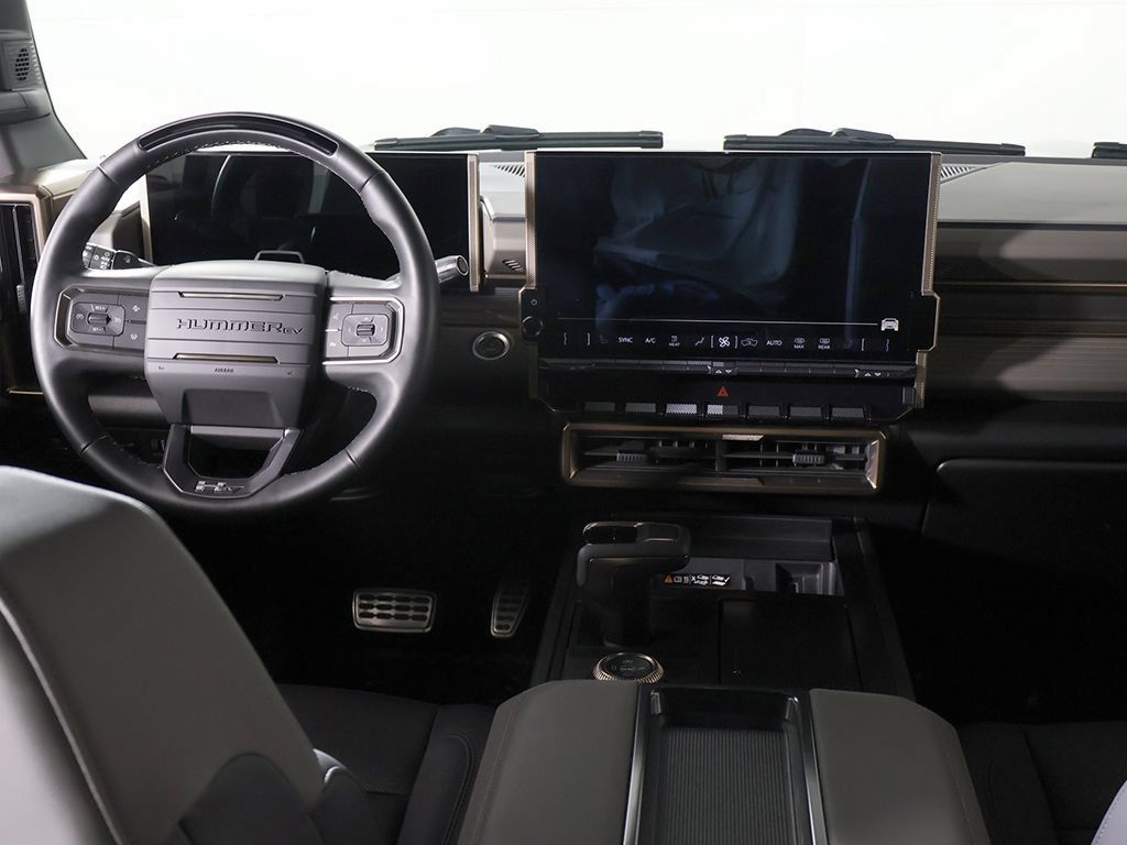 Used 2025 GMC Hummer EV 2X w/ Extreme Off-Road Package AWD/4WD image 39